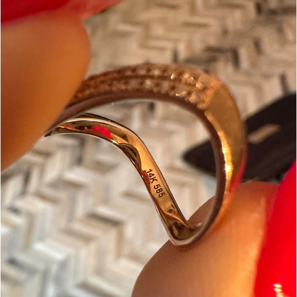14K Pave Diamond V Ring - Picture 6 of 7